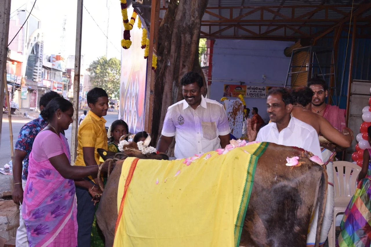 Selvi Silver Palace Gallery Image 8